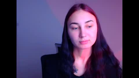 Snapshot of emma_loon chatting on February 12, 6:08 am Emma online show from February 12, 6:08 am