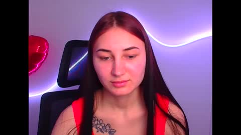 Snapshot of emma_loon chatting on February 25, 6:23 pm Emma online show from February 25, 6:23 pm
