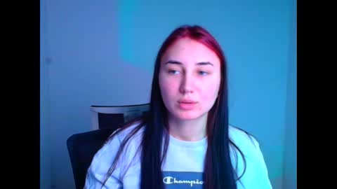 Snapshot of emma_loon chatting on February 5, 8:54 am Emma online show from February 5, 8:54 am