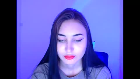 Snapshot of emma_loon chatting on January 28, 10:34 pm Emma online show from January 28, 10:34 pm