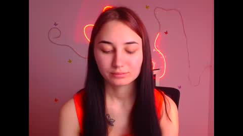 Snapshot of emma_loon chatting on March 8, 10:11 am Emma online show from March 8, 10:11 am