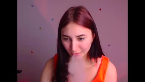 Snapshot of emma_loon chatting on February 23, 9:11 am Emma online show from February 23, 9:11 am
