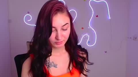 Snapshot of emma_loon chatting on March 7, 9:18 am Emma online show from March 7, 9:18 am