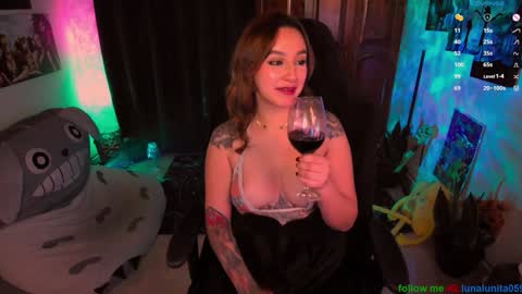 LUNA online show from December 7, 4:15 am