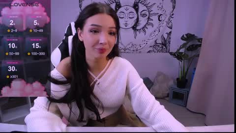 Emma online show from December 6, 9:27 am