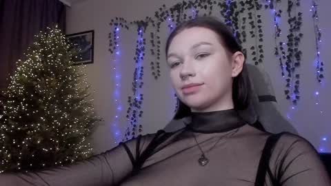 Snapshot of emmy_m00n chatting on December 7, 2:08 pm Emily Johny online show from December 7, 2:08 pm