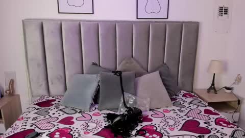 Emily  Laila  online show from March 8, 1:25 pm