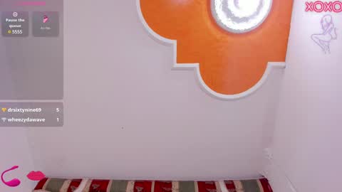 Snapshot of emmycruzz chatting on February 21, 9:13 am emmy online show from February 21, 9:13 am