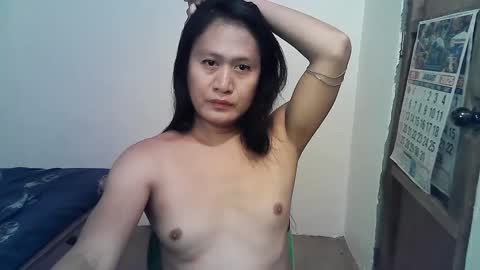 Snapshot of emoterah123smile chatting on January 25, 8:42 am Emotera online show from January 25, 8:42 am