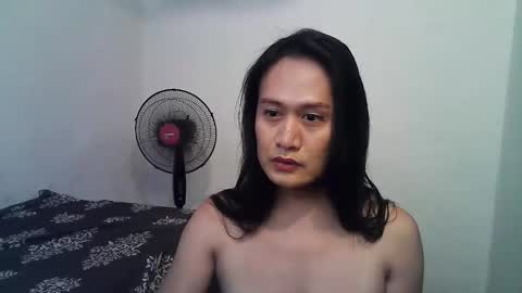 Snapshot of emoterah123smile chatting on February 5, 8:00 am Emotera online show from February 5, 8:00 am