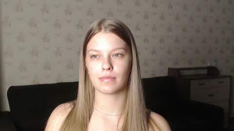 Snapshot of emysway chatting on January 18, 7:15 pm EmySway online show from January 18, 7:15 pm