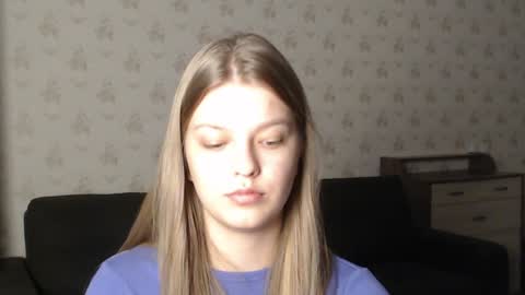 Snapshot of emysway chatting on December 29, 9:20 pm EmySway online show from December 29, 9:20 pm