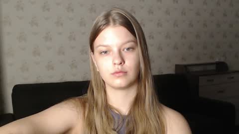 Snapshot of emysway chatting on January 21, 2:05 pm EmySway online show from January 21, 2:05 pm