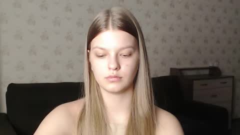 Snapshot of emysway chatting on February 10, 10:31 am EmySway online show from February 10, 10:31 am