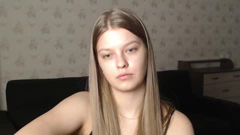 Snapshot of emysway chatting on February 25, 2:48 pm EmySway online show from February 25, 2:48 pm