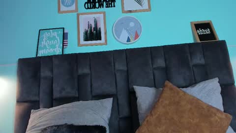 Snapshot of engelstone_ chatting on February 19, 7:26 pm E N G E L online show from February 19, 7:26 pm
