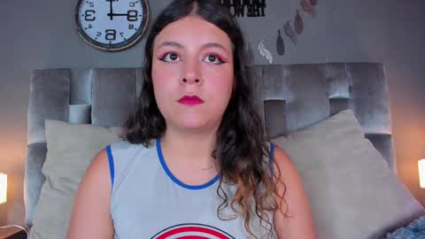 Snapshot of engelstone_ chatting on February 25, 7:38 pm E N G E L online show from February 25, 7:38 pm