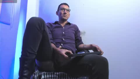 Enzo Pratt online show from February 27, 8:24 am