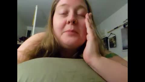 ericatulip 3 online show from September 21, 7:12 am