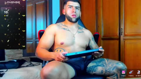 Snapshot of erick_blake_ chatting on January 31, 3:41 am my online show from January 31, 3:41 am