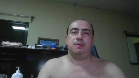 Snapshot of erik1781 chatting on December 14, 7:29 am erik1781 online show from December 14, 7:29 am