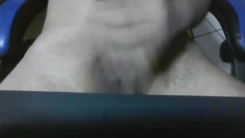 Snapshot of erik1781 chatting on December 15, 8:41 am erik1781 online show from December 15, 8:41 am