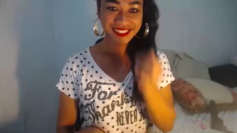 erika_madrigal online show from January 11, 2:30 am