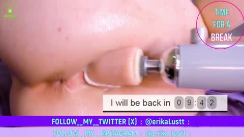 Snapshot of erikalustx chatting on March 4, 1:59 pm Erika online show from March 4, 1:59 pm