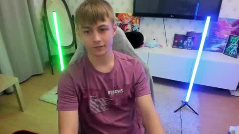 Max online show from September 19, 12:48 am