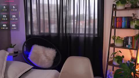 Snapshot of eroswild_ chatting on September 18, 2:43 pm Eros Wild online show from September 18, 2:43 pm