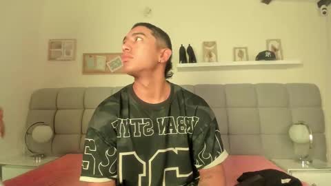 erotic_sins online show from September 11, 3:19 am