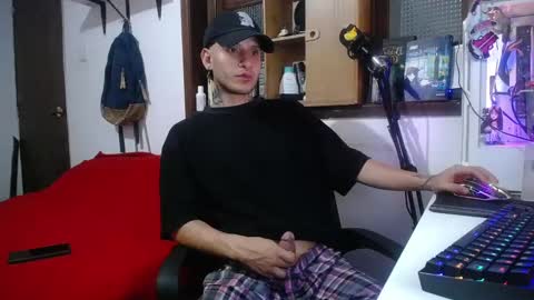 Esteban online show from February 25, 5:30 am