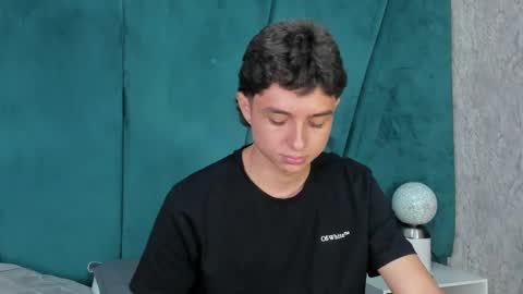 ethanlowell online show from January 20, 8:18 pm