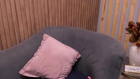 Angelinne online show from February 8, 6:22 am