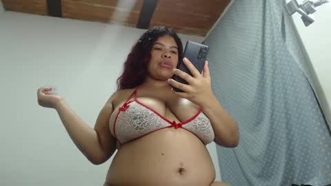 eve_starr83 online show from January 3, 5:39 am