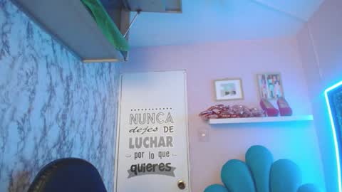 Snapshot of evelyn_mature19 chatting on March 2, 1:15 am Juliana online show from March 2, 1:15 am