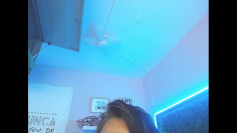 Snapshot of evelyn_mature19 chatting on February 28, 1:37 am Juliana online show from February 28, 1:37 am