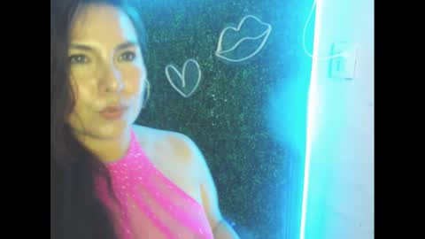 Snapshot of evelyn_mature19 chatting on February 27, 10:31 pm Juliana online show from February 27, 10:31 pm