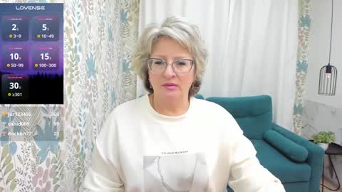 Snapshot of evelynblissful chatting on March 10, 8:17 am Evelyn online show from March 10, 8:17 am