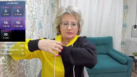 Snapshot of evelynblissful chatting on March 11, 9:02 am Evelyn online show from March 11, 9:02 am