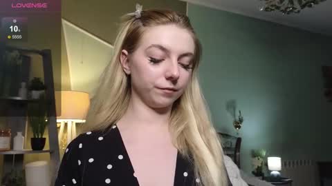 Ever online show from February 14, 6:40 pm