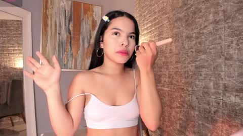 Sophia online show from February 4, 7:44 pm