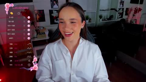 Evie online show from March 10, 8:56 pm