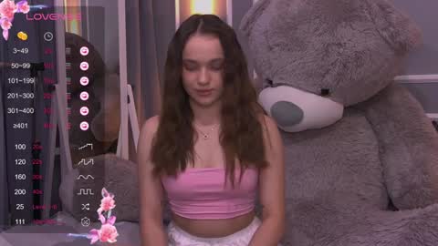Evie online show from January 14, 7:32 pm