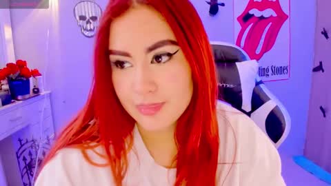 Snapshot of evva_foxxy chatting on January 24, 6:46 pm evva_foxxy online show from January 24, 6:46 pm