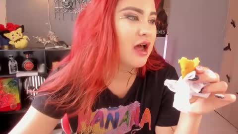 Snapshot of evva_foxxy chatting on March 8, 4:28 pm evva_foxxy online show from March 8, 4:28 pm