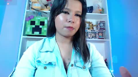 Im Evy online show from December 20, 8:34 pm