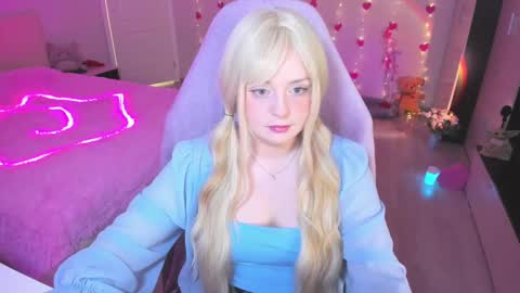 Snapshot of exhoneyangel chatting on March 11, 8:41 am Amy online show from March 11, 8:41 am