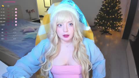 Snapshot of exhoneyangel chatting on December 25, 11:22 am Amy online show from December 25, 11:22 am