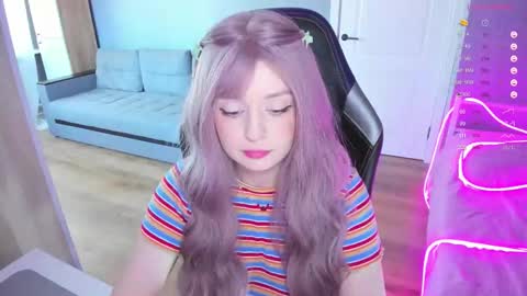 Snapshot of exhoneyangel chatting on September 11, 11:44 am Amy online show from September 11, 11:44 am